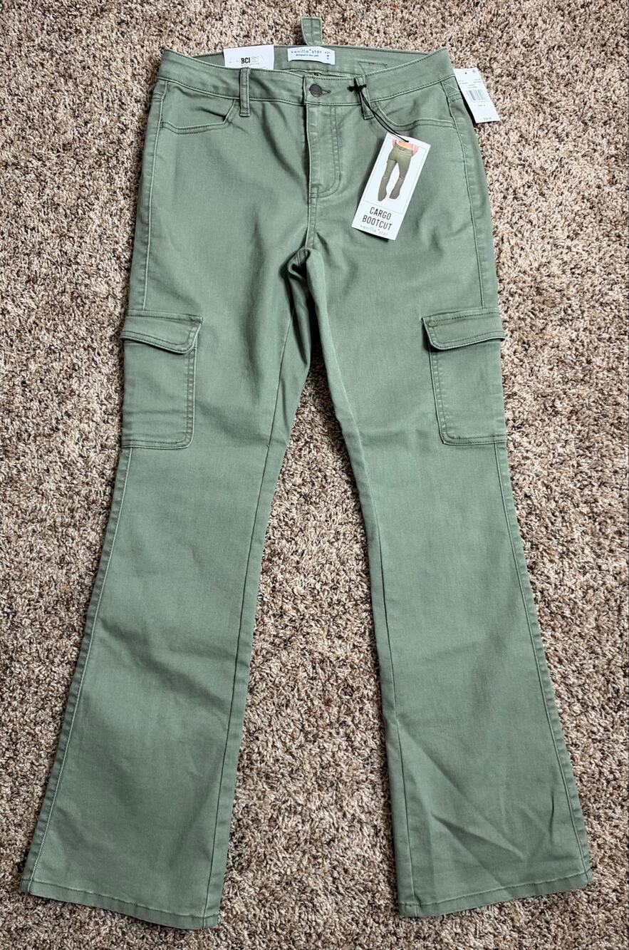 Vanilla Star NWT Cargo Bootcut Women's Jeans Size 6